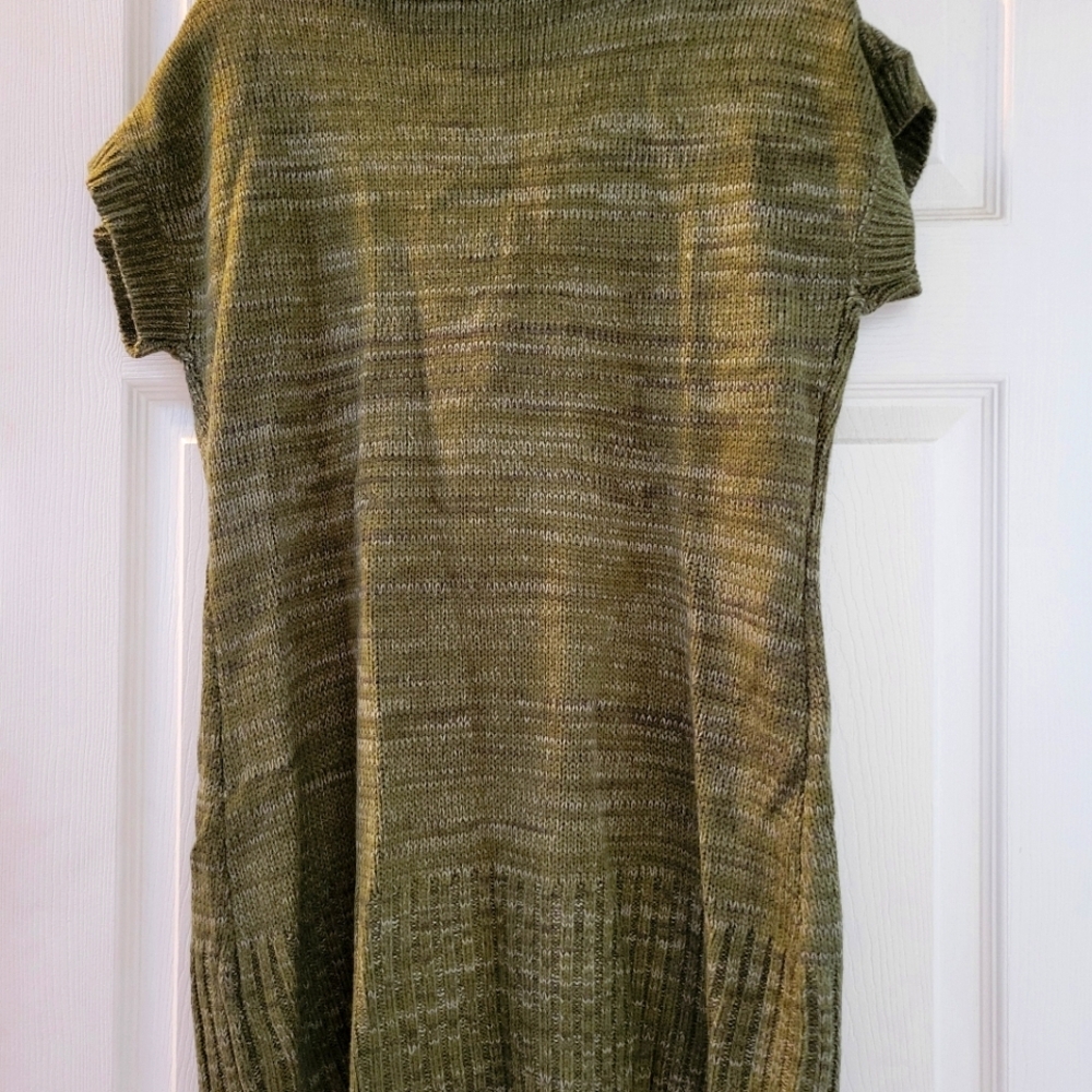New Direction short sleeve Sweater ( or vest ) - Picture 4 of 5
